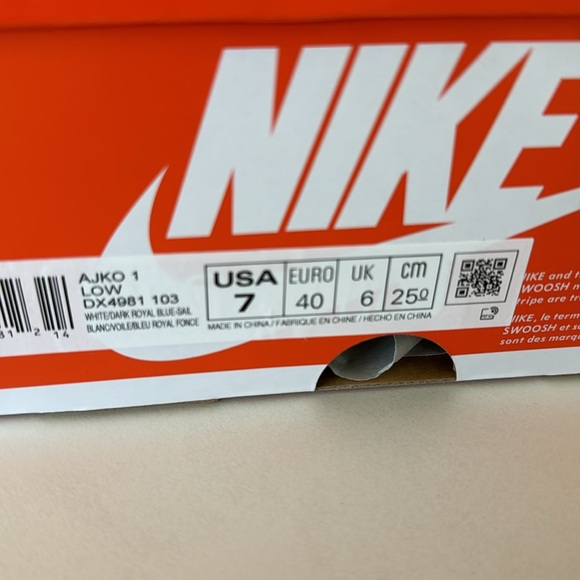 Men’s Air Jordan 1 Low KO - Picture 7 of 12